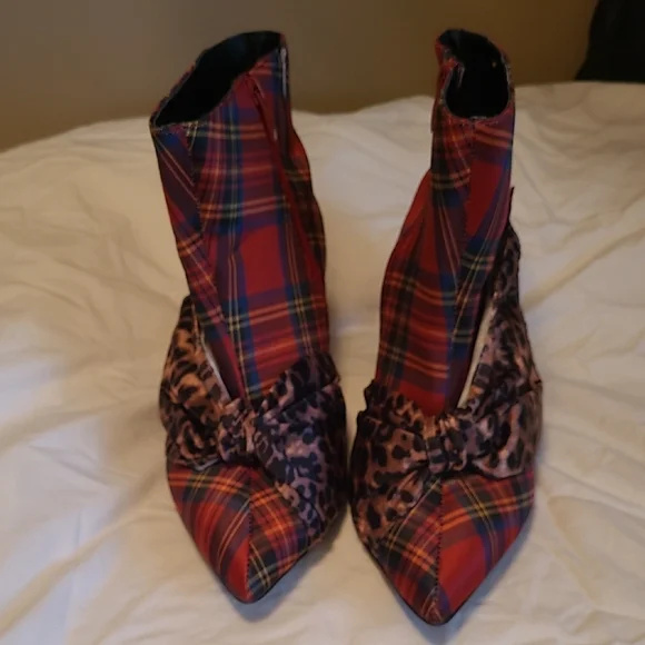 Plaid and Leopard Print Women's Shoes - Picture 9 of 15